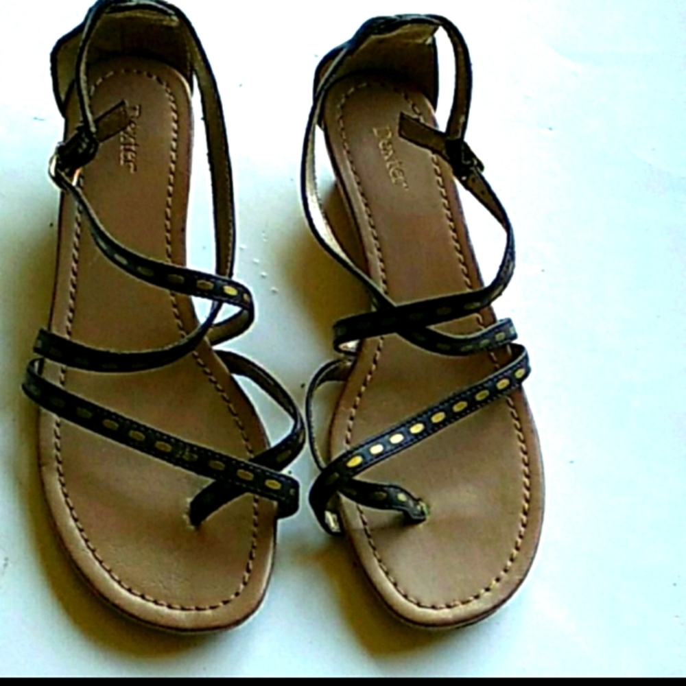 Dexter toe thong strappy wedges with gold accents